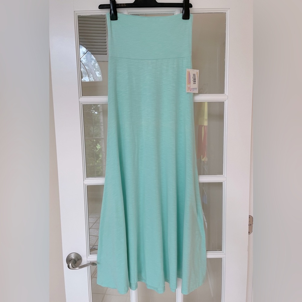 NWT - Lularoe Maxi Skirt - Solid Soft Green - Size XS